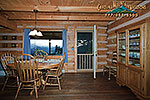 Enjoy a quiet diner with a spectacular mountain view