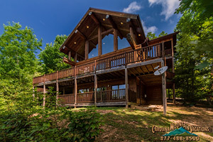 Antler Ridge lodgehas great smoky mountain view.