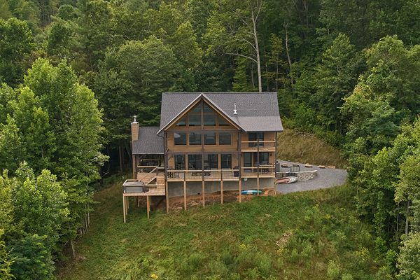 Bougie Base Camp Secinic Mountain Views of Fontana Lake