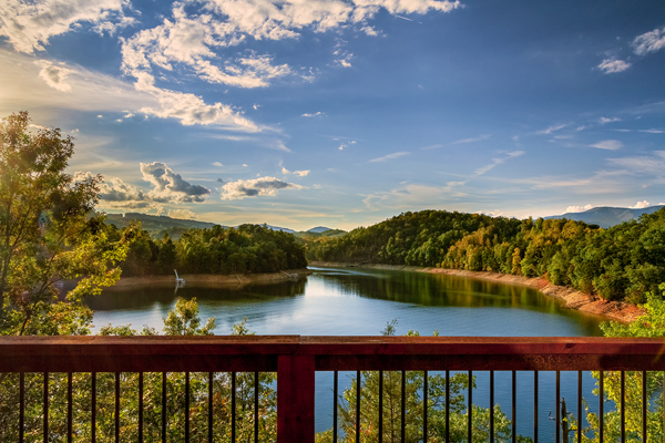 Lake Cliff Retreat