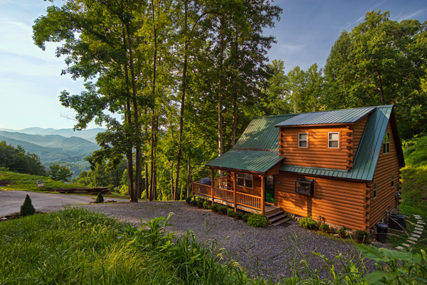 Lake View log cabin on Fontana lake